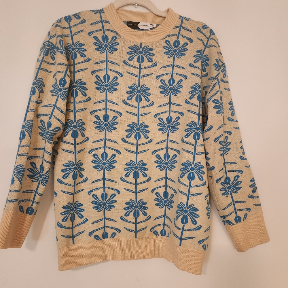Piper and Scoot Mid-century floral design sweater NWOT